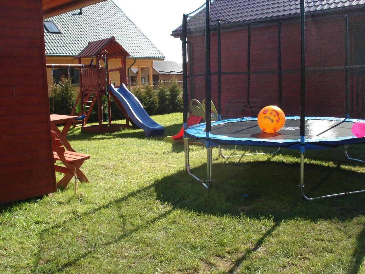 Osrodek Wypoczynkowy "Sloneczko" Villa Rusinowo  Exteriör bild